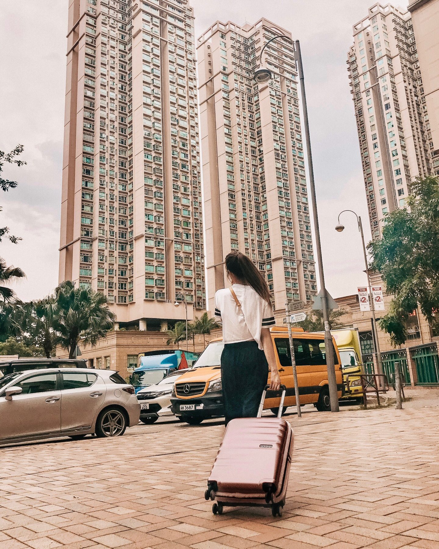 hong kong suitcase travel